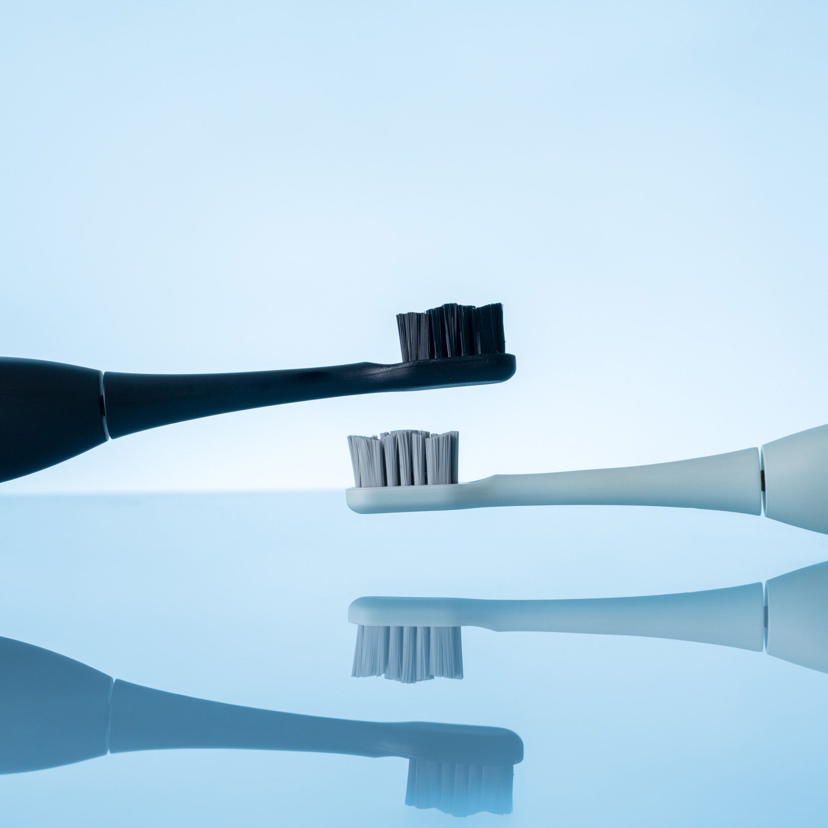 #colour_Soft Mint and Satin Black